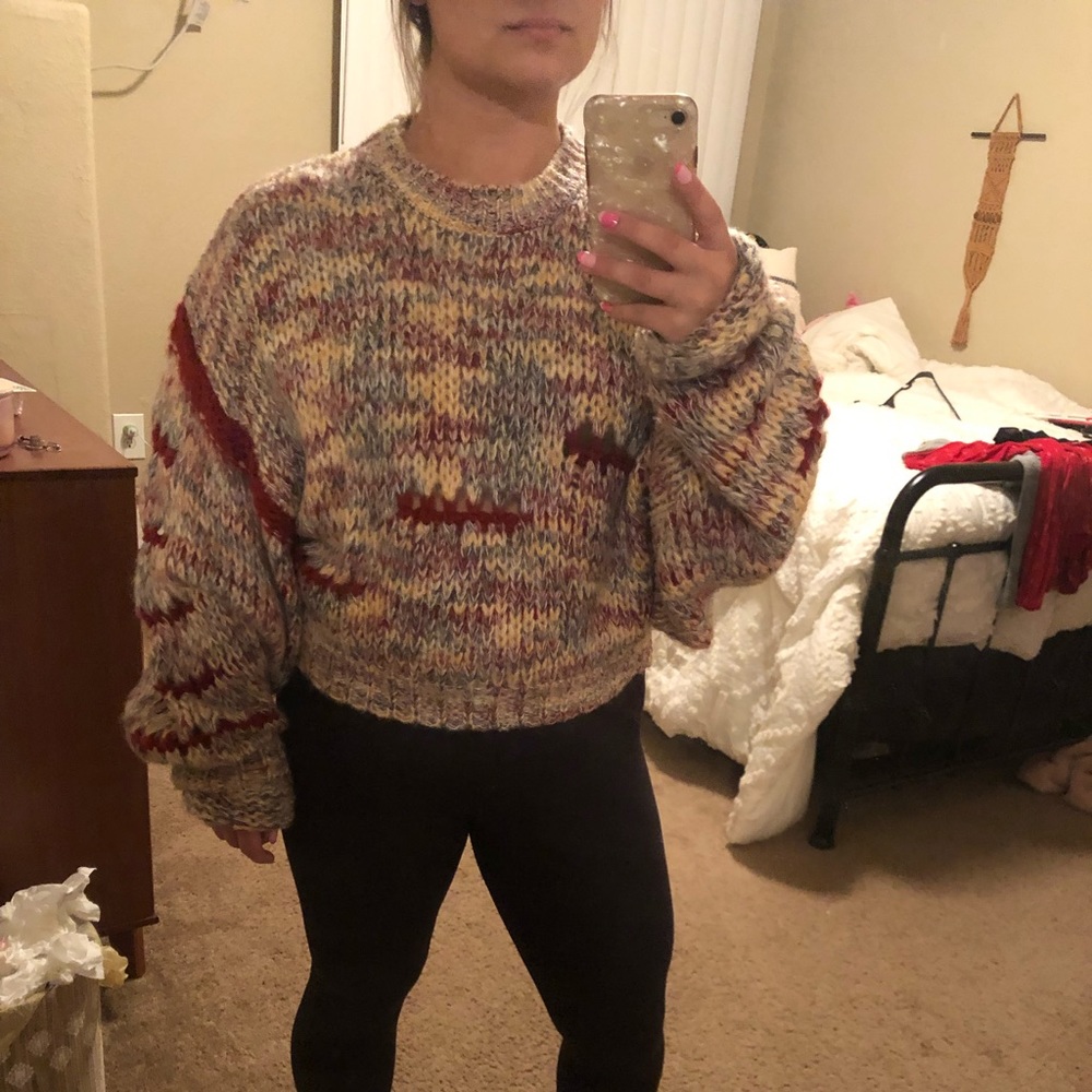 Multicolored cropped sweater
